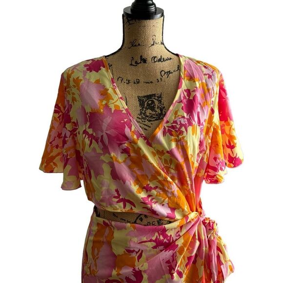 SHEIN Floral Print Butterfly Sleeve Cut Out Twist Side Dress Size XL 4 0401 - Picture 4 of 14